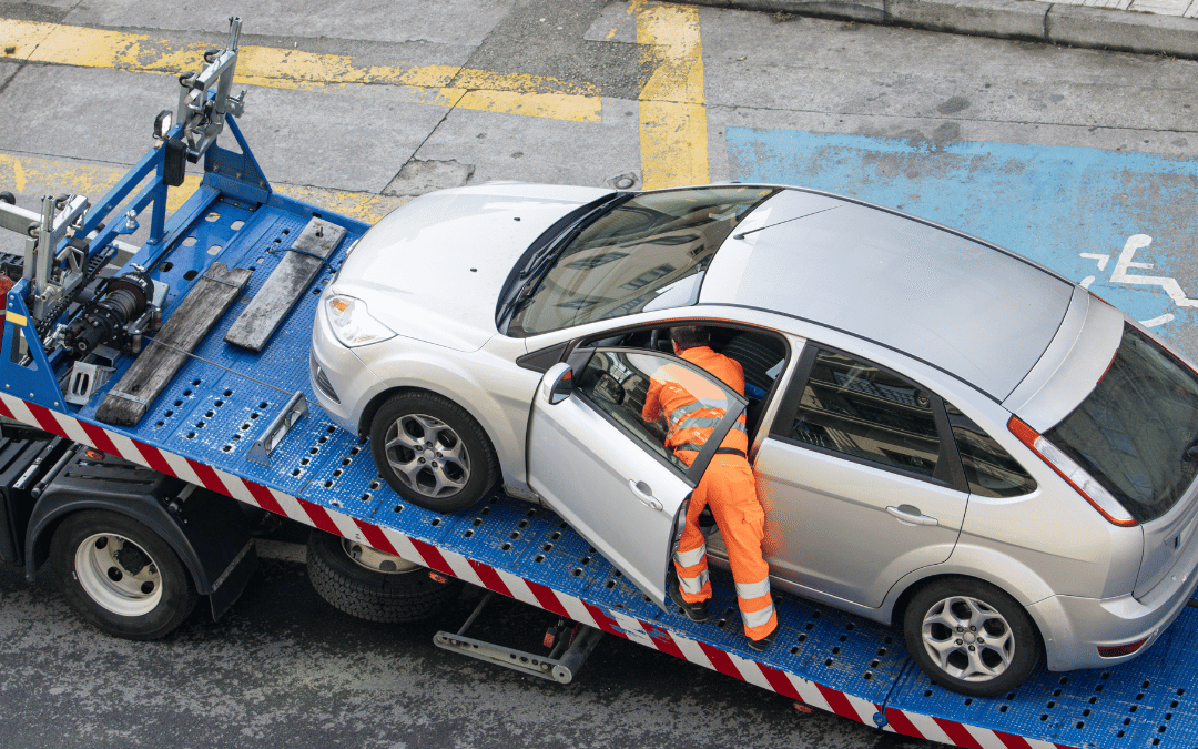 How to Stay Safe While Waiting for a Tow Truck